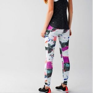 Women's Multicolor Abstract Print Leggings